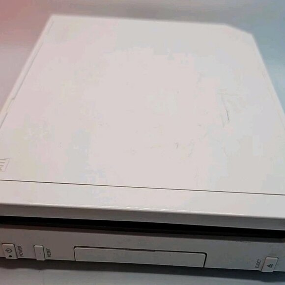 Nintendo Wii RVL-001 Console Gamecube W/ 5 Games Cables, Sensor, Controller Etc. - Picture 2 of 16